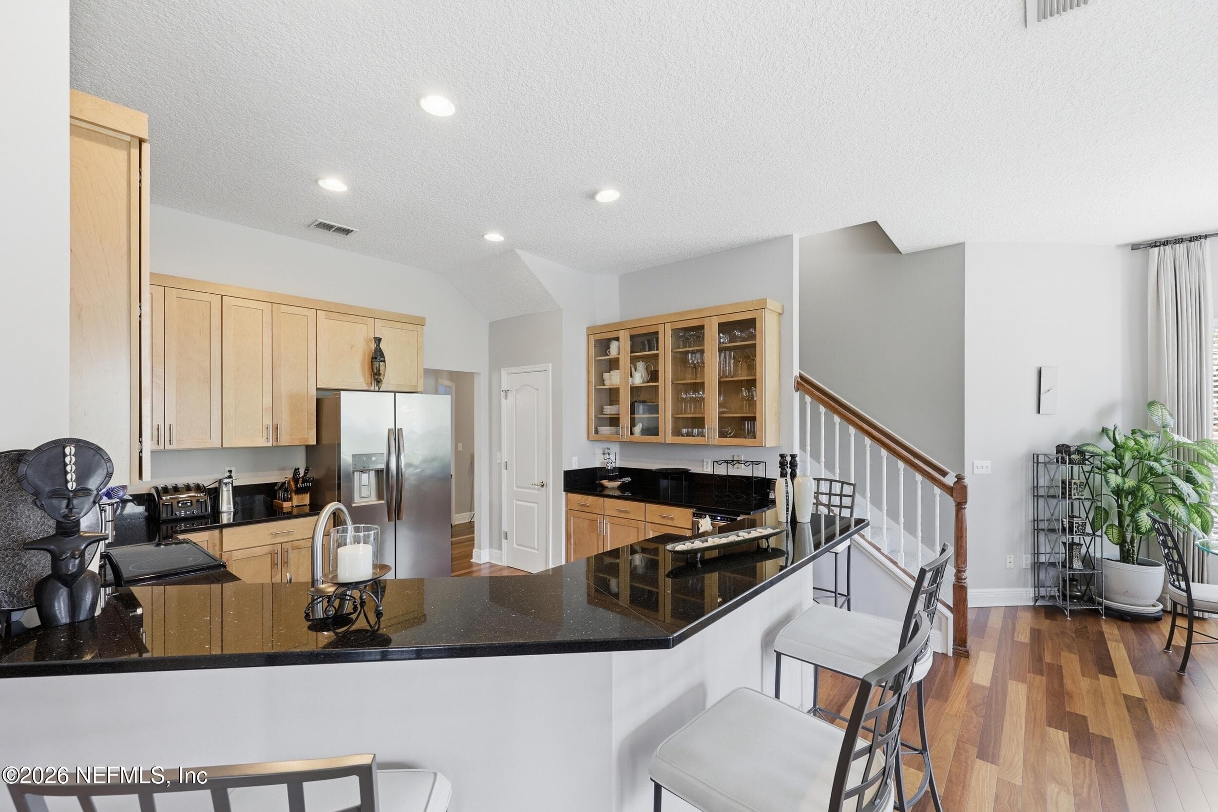 Additional bar seating options in kitchen. Great for entertaining! — 3158 COUNTRY CLUB Boulevard, Orange Park, FL 32073