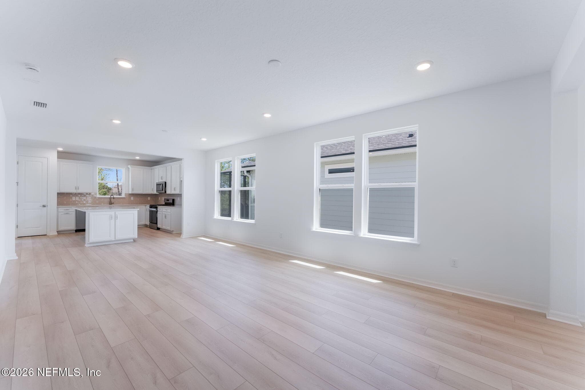Photo 9 of 614 ECLIPTIC Loop, Yulee, FL 32097