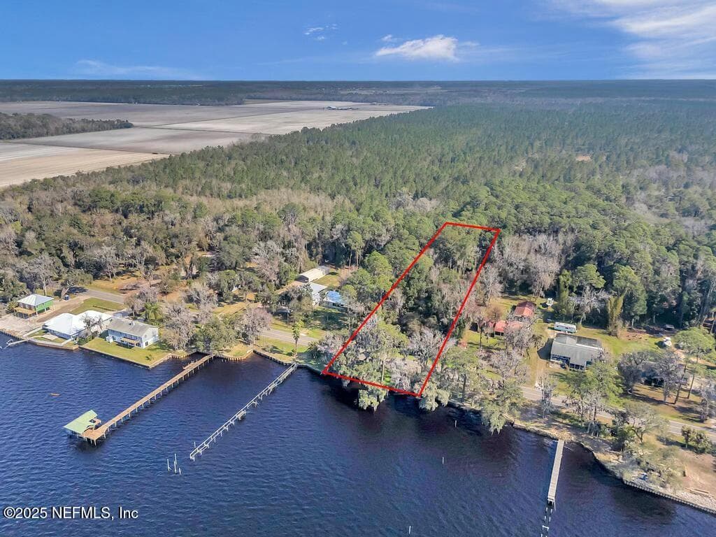 Photo 3 of 1404 S COUNTY ROAD 13, St. Augustine, FL 32092