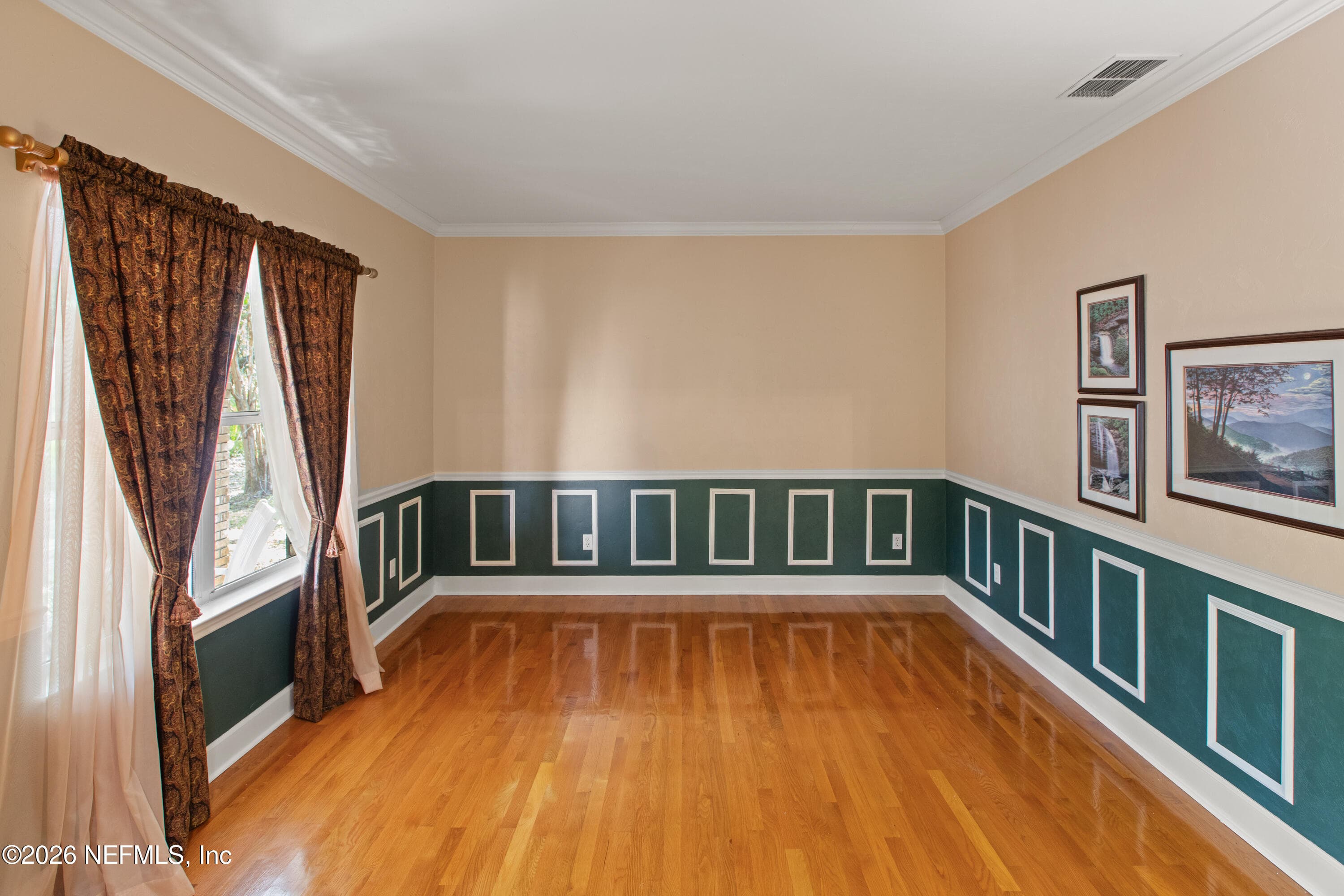 Living Room — 1320 COUNTY RD 315, Melrose, FL 32666