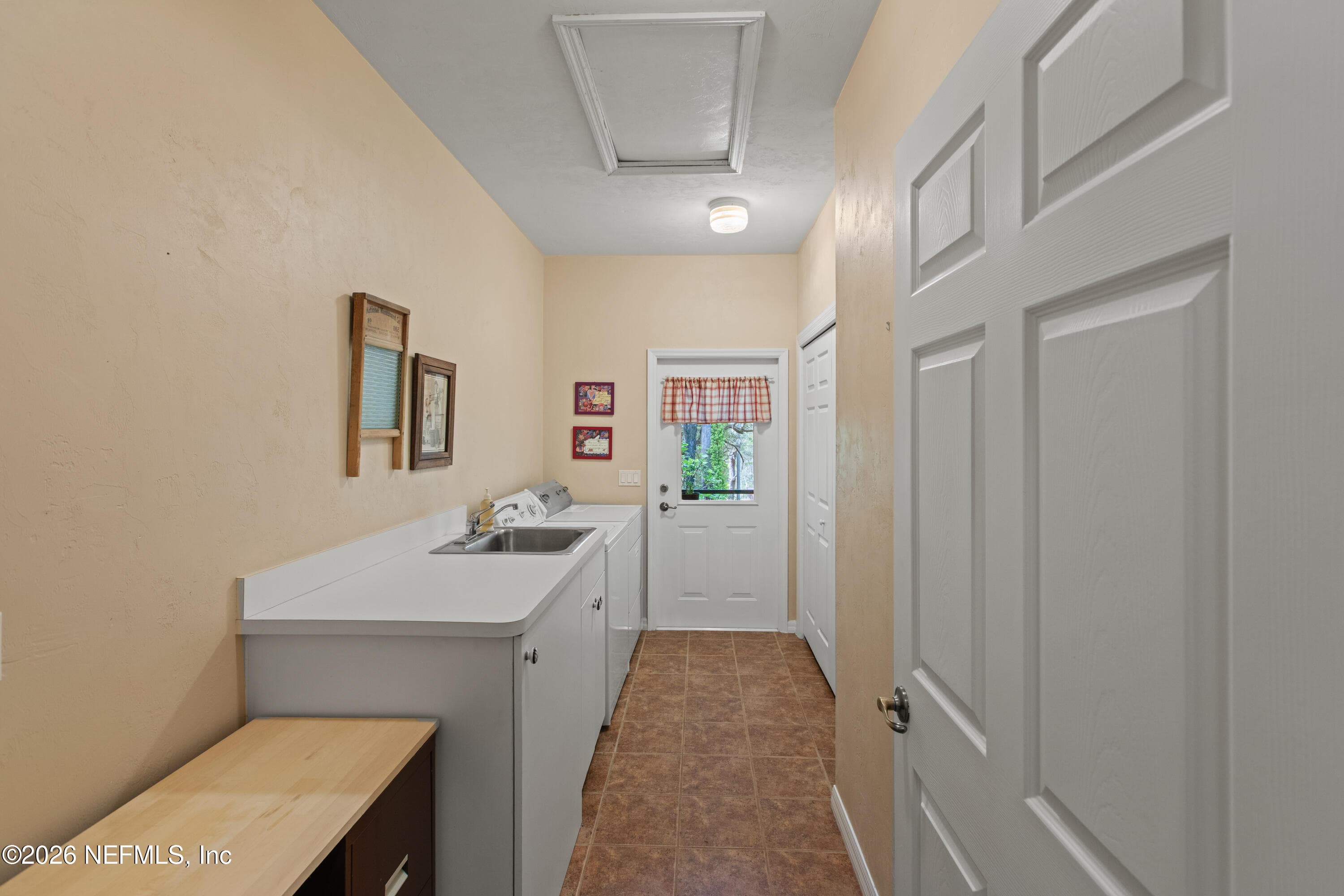 Laundry Room — 1320 COUNTY RD 315, Melrose, FL 32666