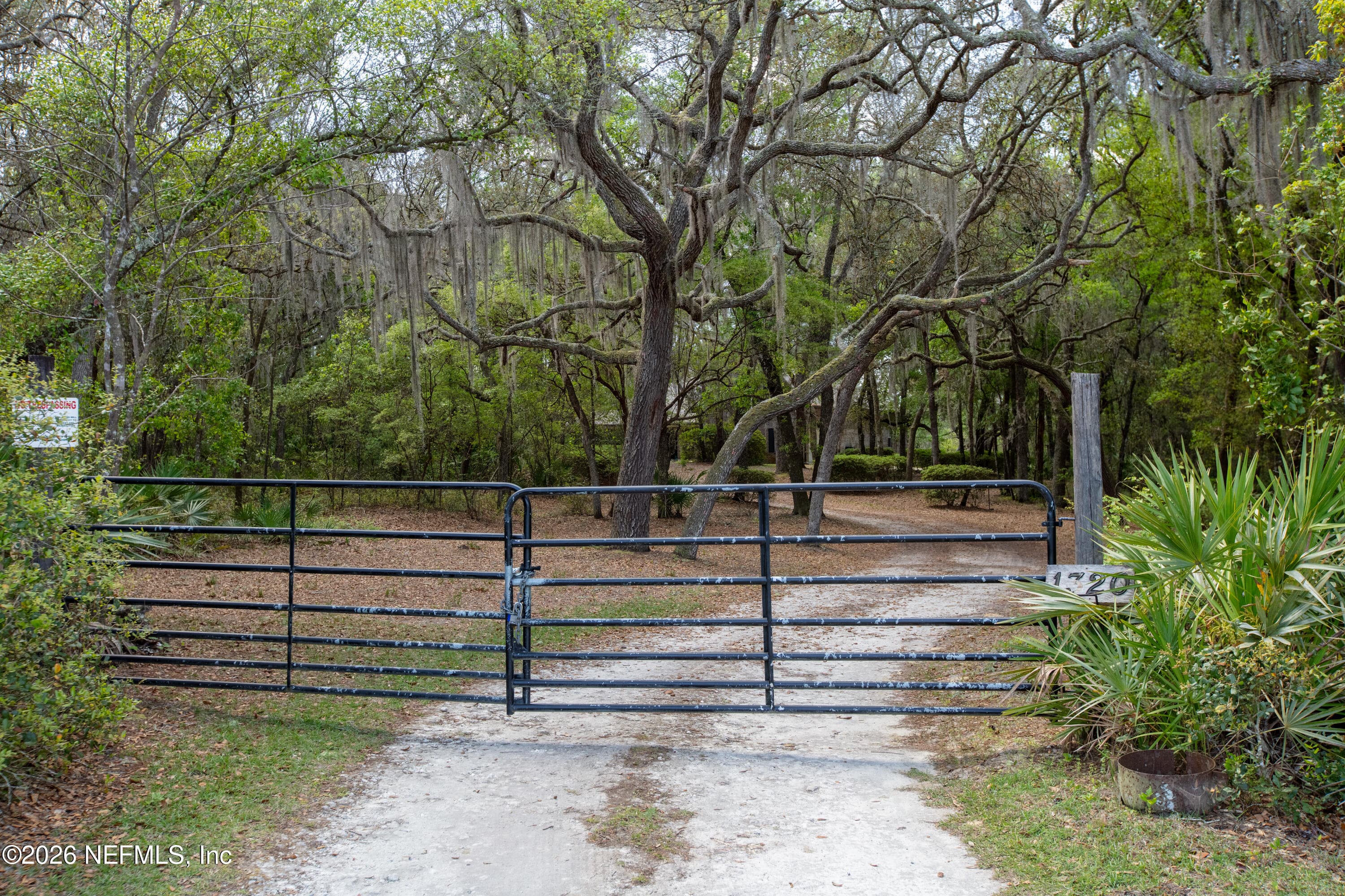 Gated Entrance — 1320 COUNTY RD 315, Melrose, FL 32666