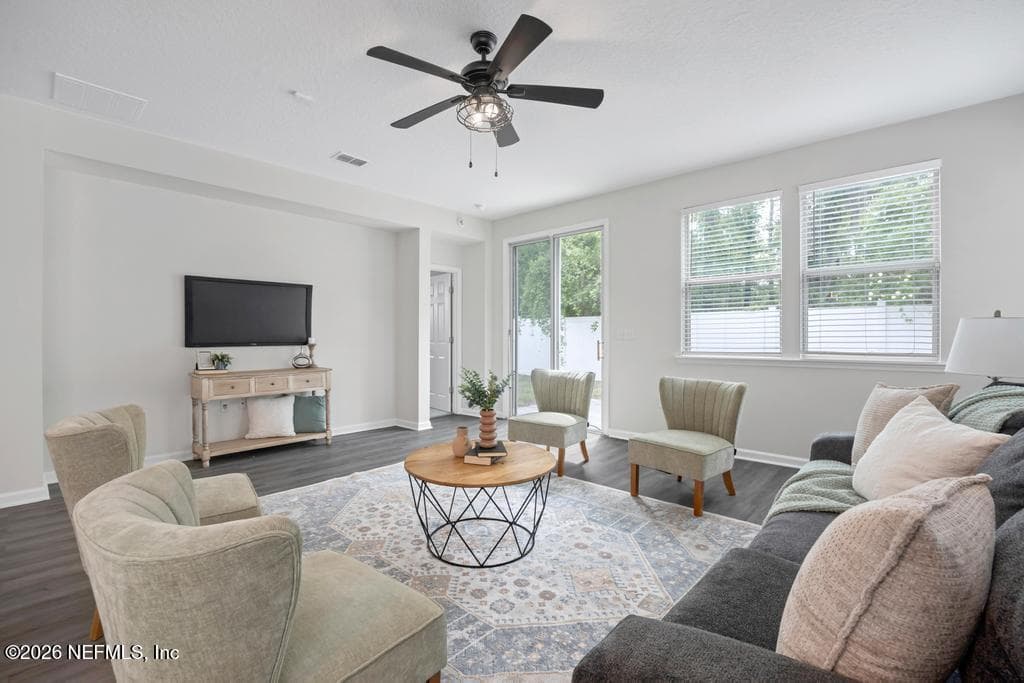 Living Room — 4916 CREEK BLUFF Lane, Middleburg, FL 32068