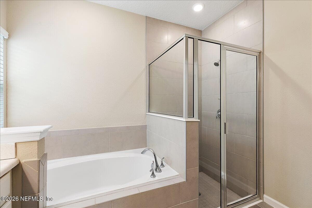 Photo 11 of 1694 MATHEWS MANOR Drive, Jacksonville, FL 32211