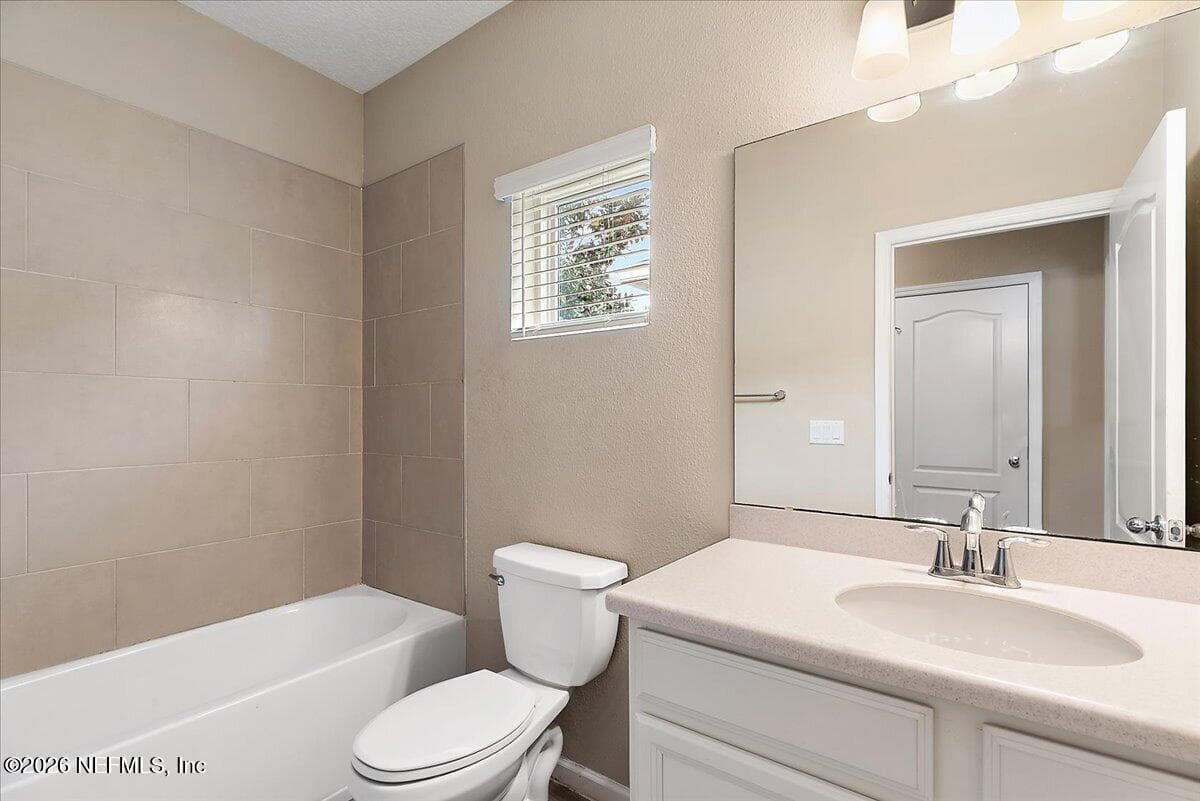 Photo 15 of 1694 MATHEWS MANOR Drive, Jacksonville, FL 32211