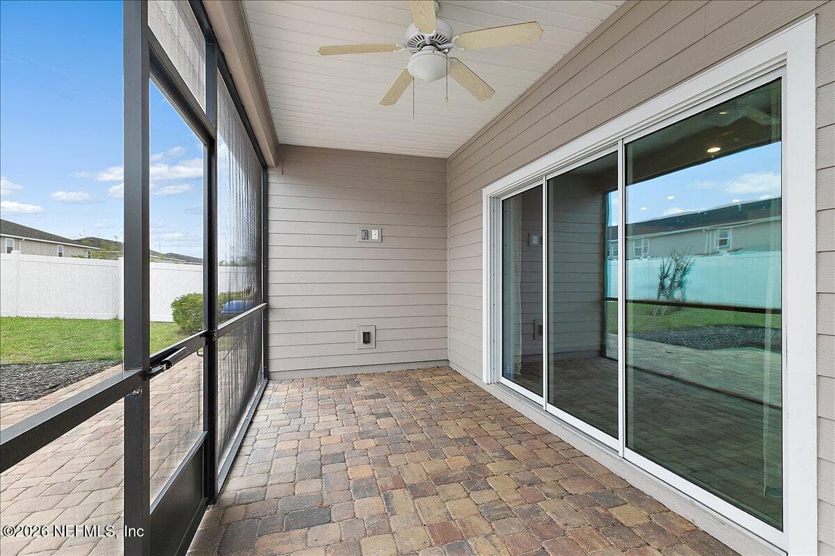 Photo 18 of 1694 MATHEWS MANOR Drive, Jacksonville, FL 32211