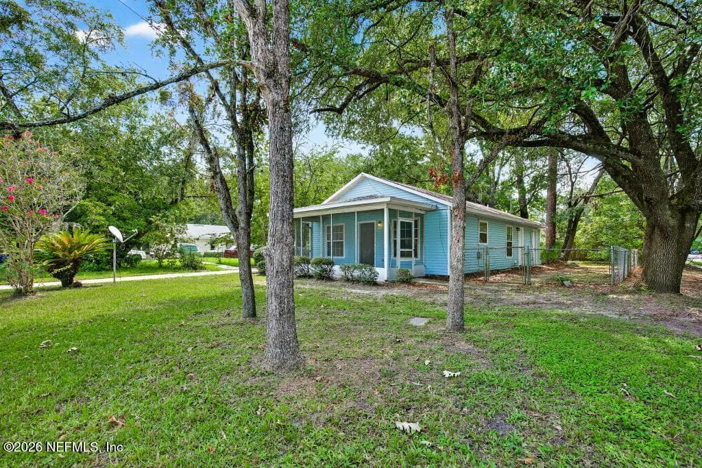 Photo 5 of 2080 TUSKEGEE Road, Jacksonville, FL 32209
