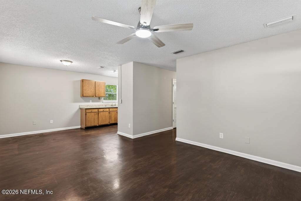 Photo 16 of 2080 TUSKEGEE Road, Jacksonville, FL 32209