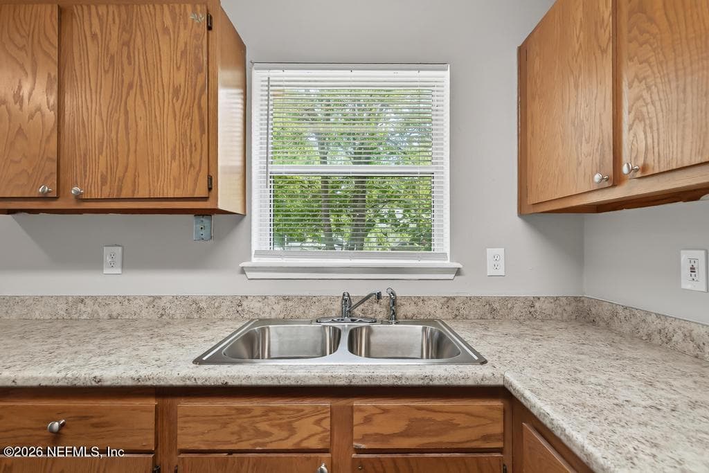 Photo 23 of 2080 TUSKEGEE Road, Jacksonville, FL 32209