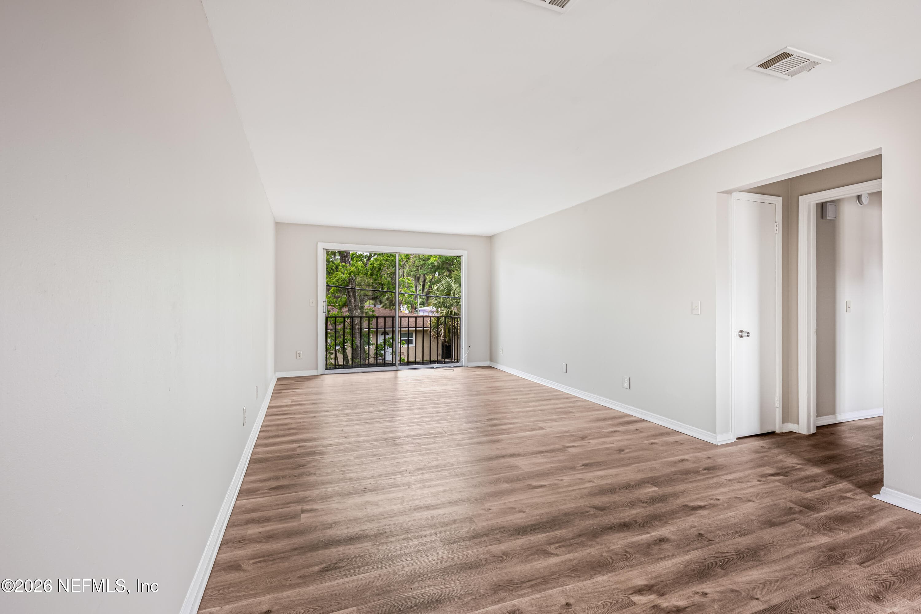 Photo 2 of 1716 EL CAMINO Road 6, Jacksonville, FL 32216