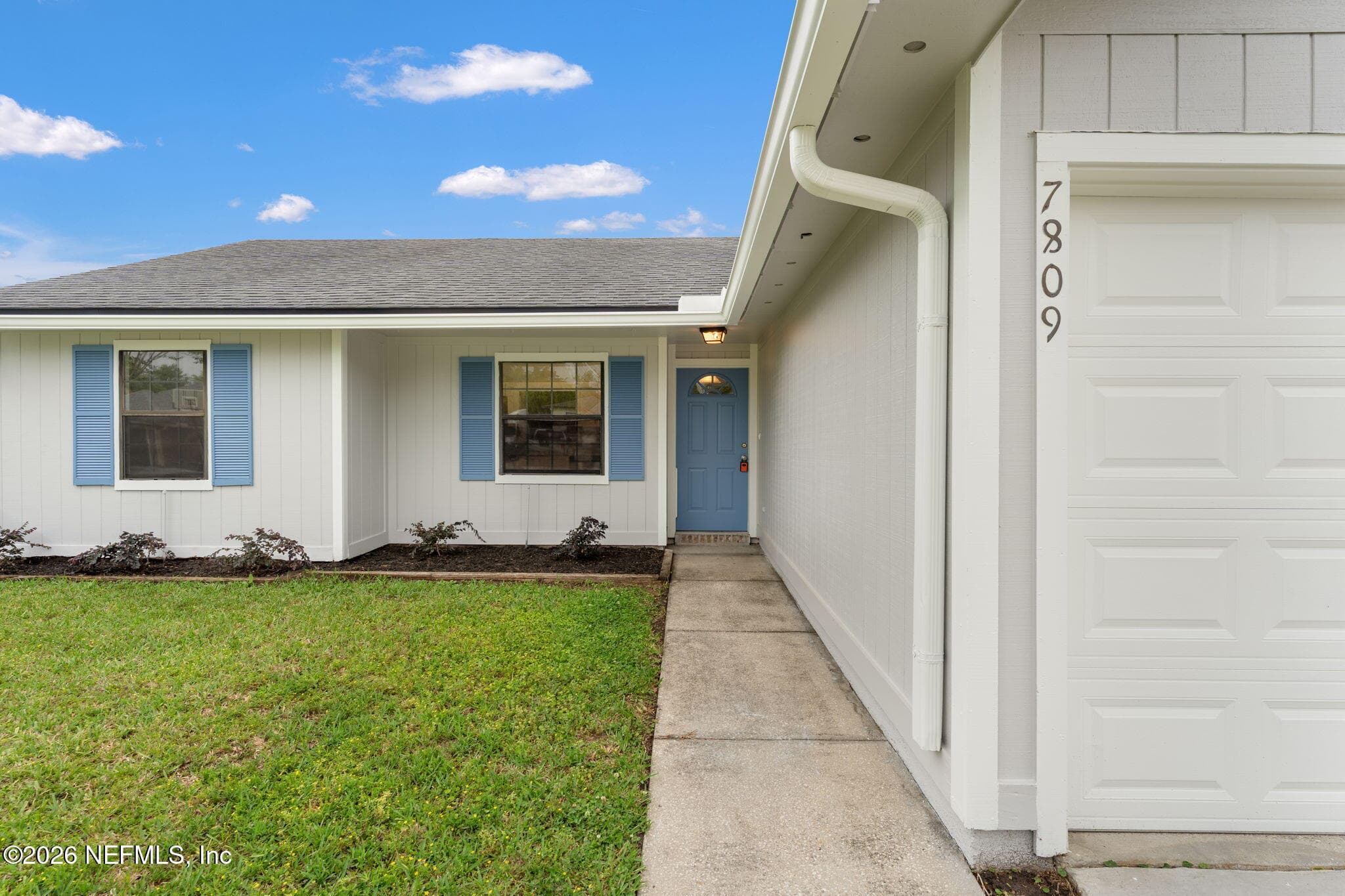 Photo 3 of 7809 ALLSPICE Circle E, Jacksonville, FL 32244