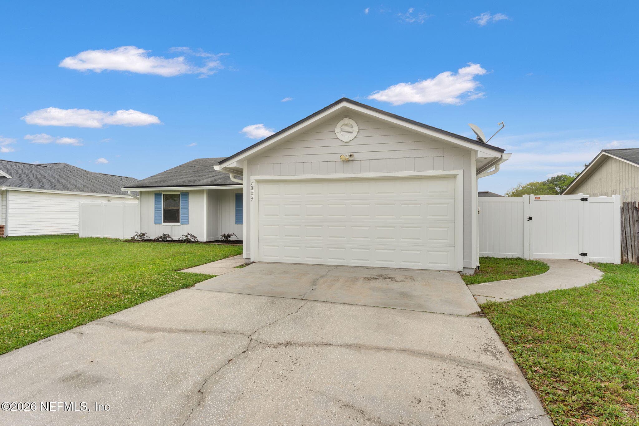 Photo 4 of 7809 ALLSPICE Circle E, Jacksonville, FL 32244