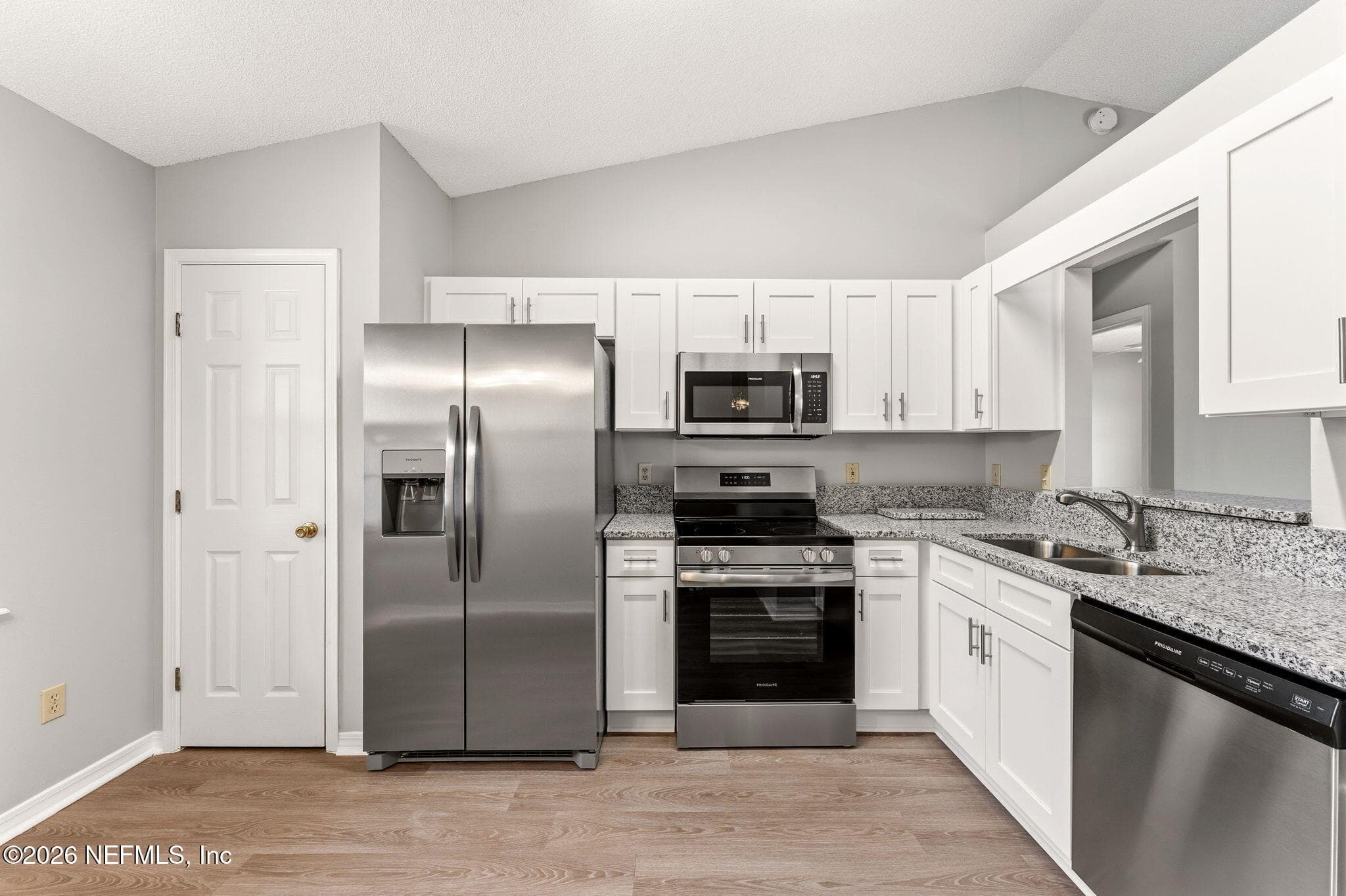 Photo 5 of 7809 ALLSPICE Circle E, Jacksonville, FL 32244