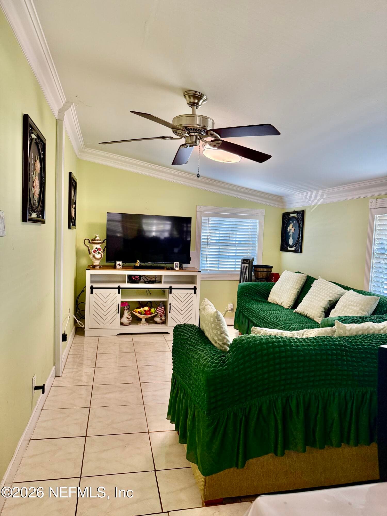 Photo 4 of 850 SAILFISH Drive E, Atlantic Beach, FL 32233