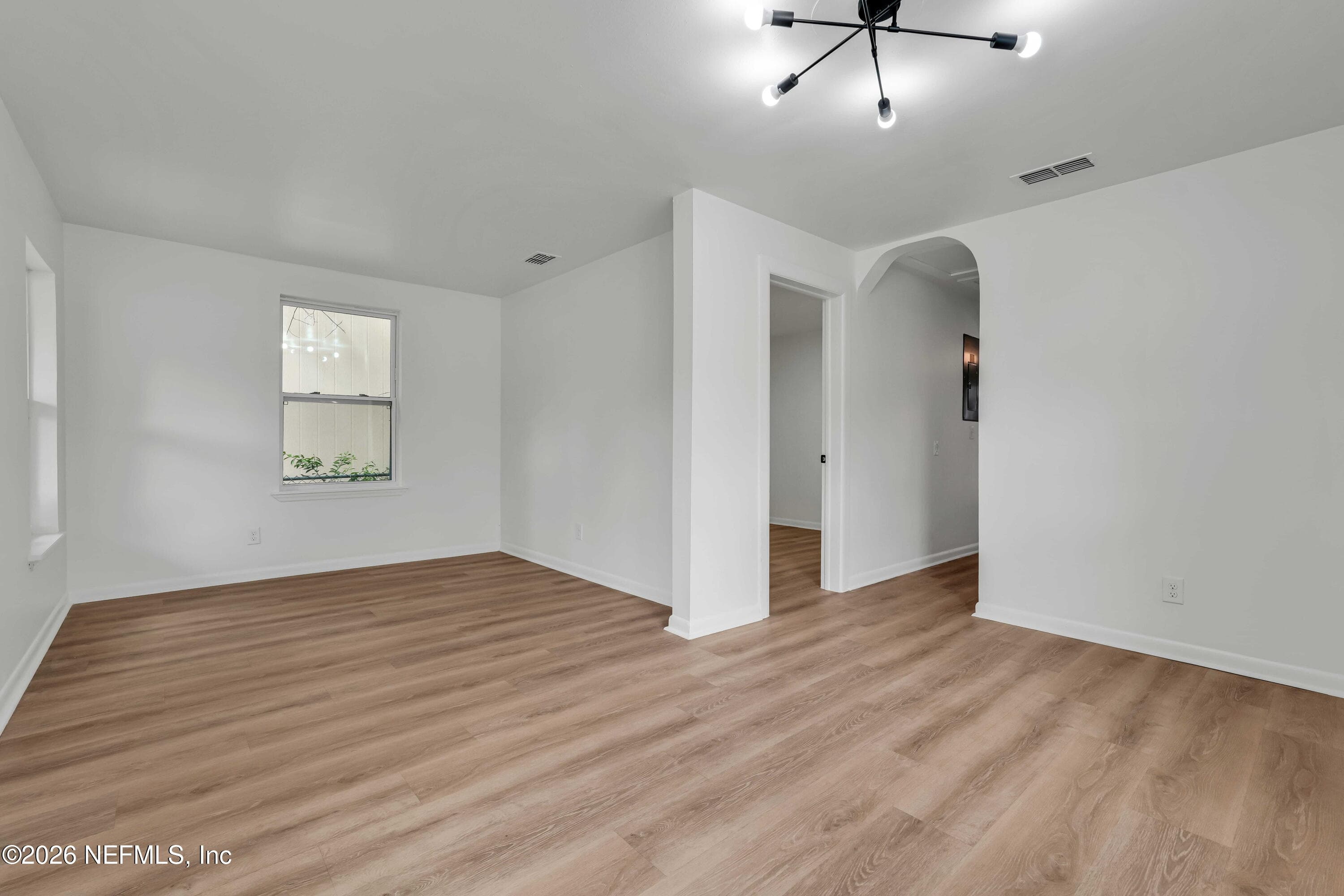 Photo 7 of 809 OWEN Avenue, Jacksonville, FL 32205