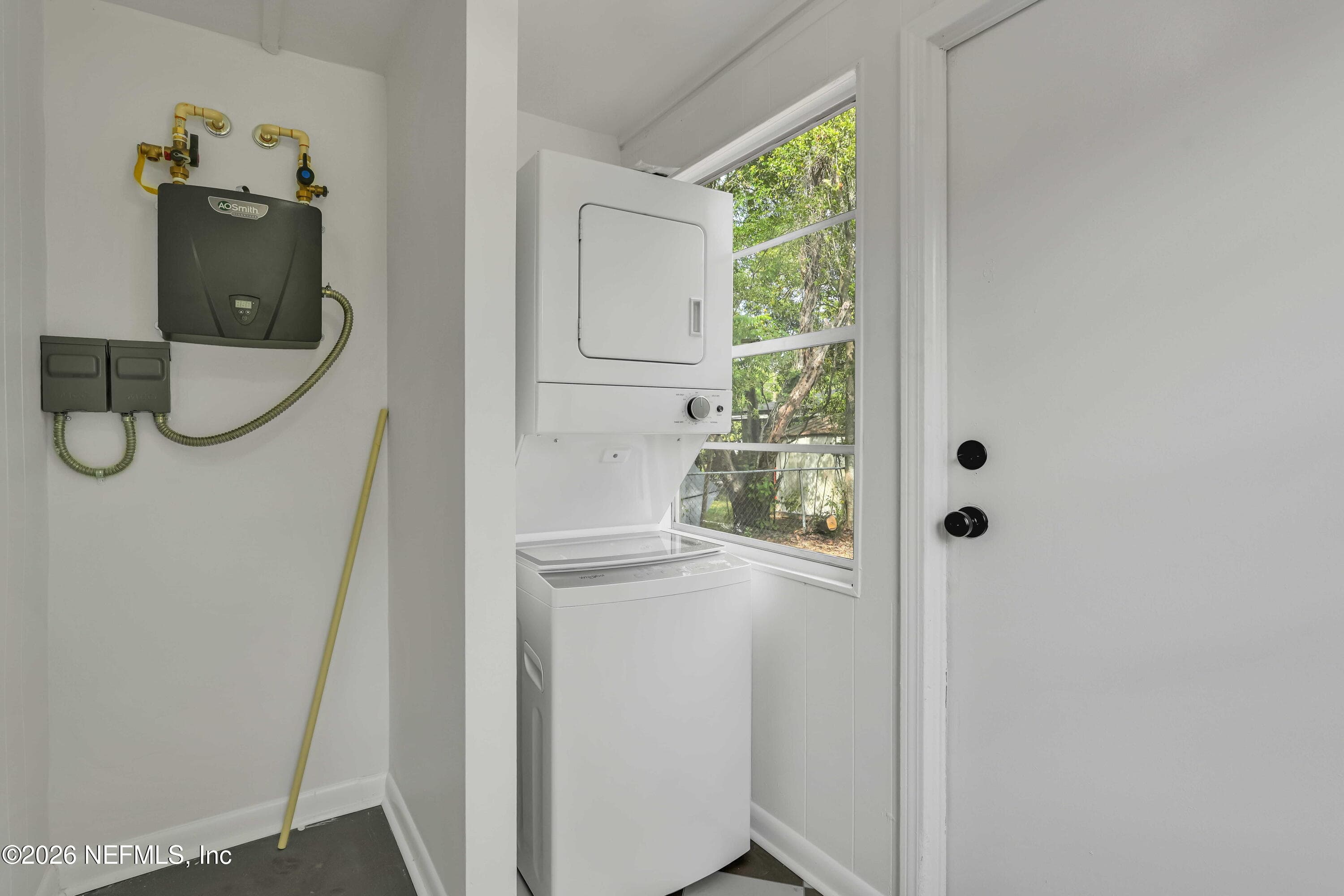 Photo 15 of 809 OWEN Avenue, Jacksonville, FL 32205