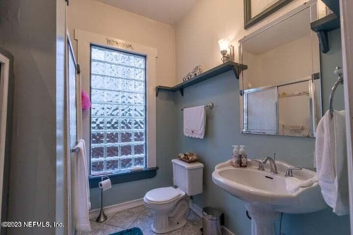 Photo 13 of 440 E 6TH Street, Jacksonville, FL 32206