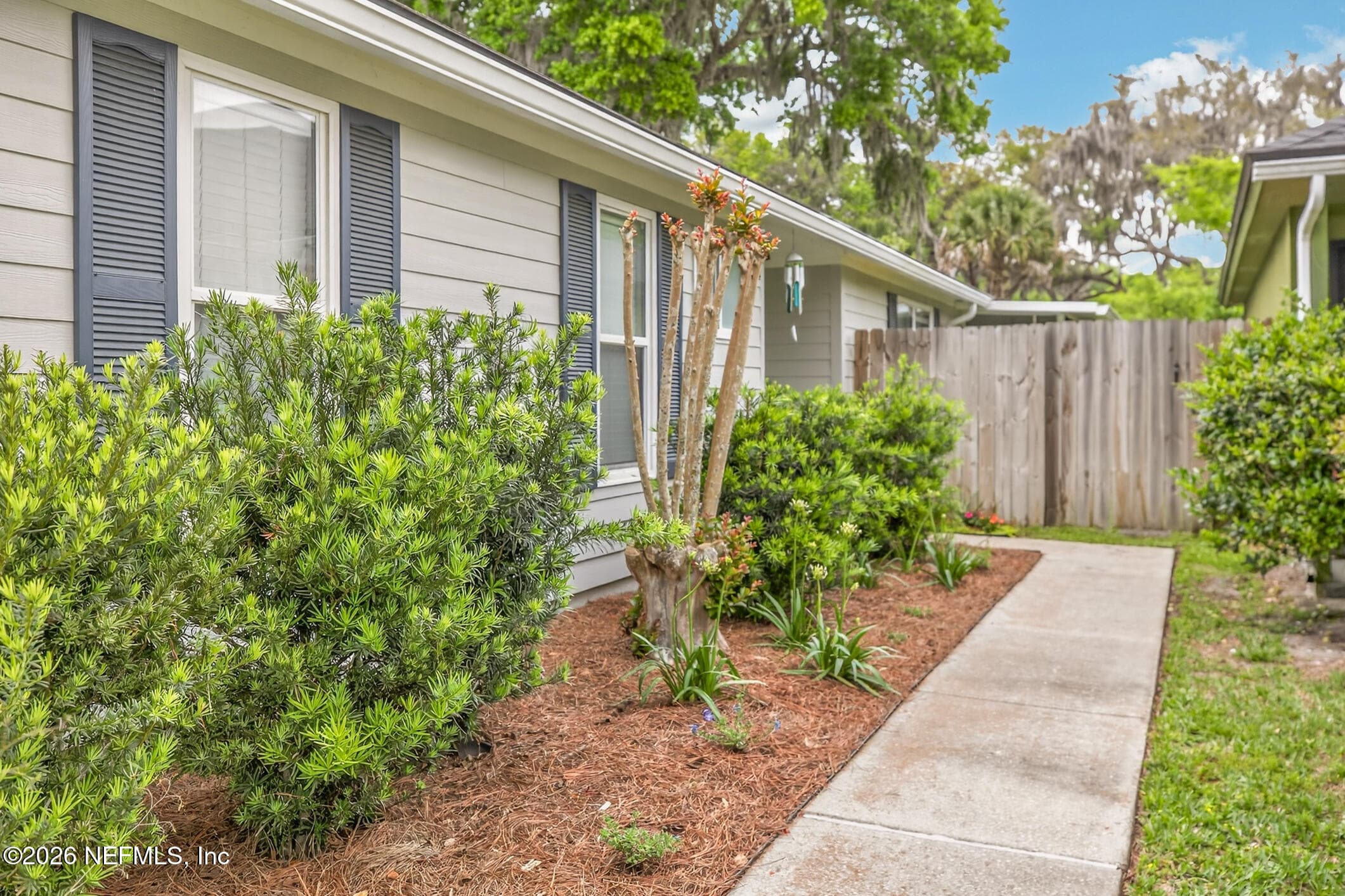 Photo 5 of 925 MAJESTIC CYPRESS Drive N, Jacksonville, FL 32233