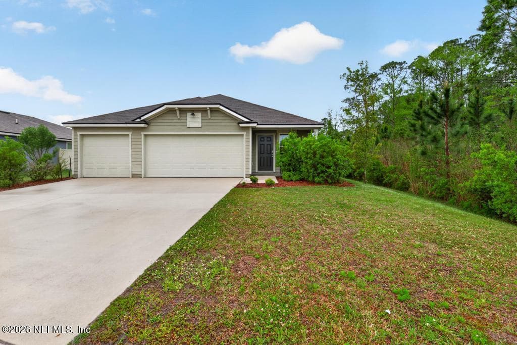 Photo 3 of 70144 ROSEAPPLE Court, Yulee, FL 32097