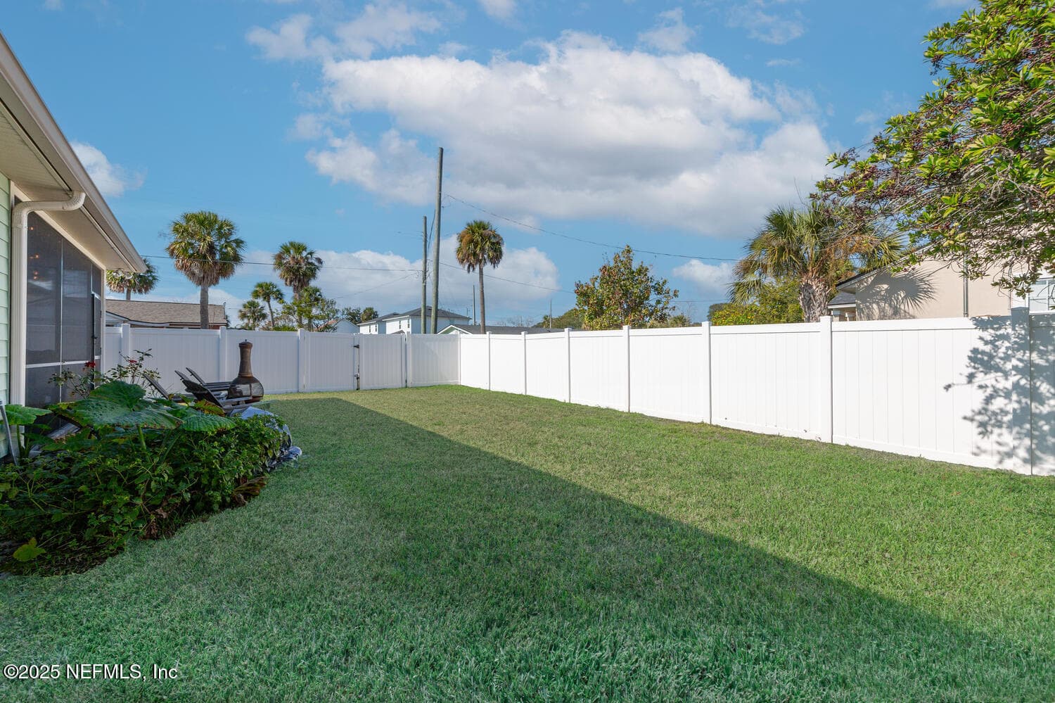 Photo 6 of 305 N 9TH Street, Jacksonville Beach, FL 32250