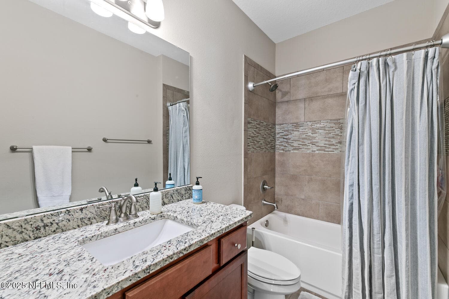 Photo 22 of 305 N 9TH Street, Jacksonville Beach, FL 32250