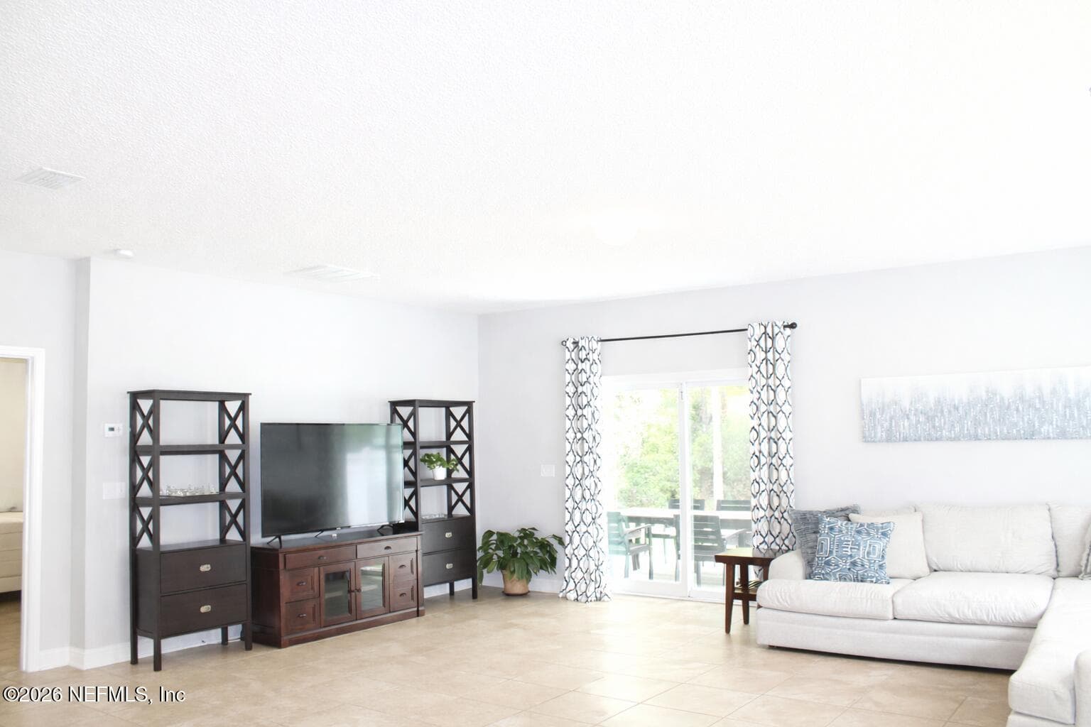 Photo 4 of 532 GRAMPIAN HIGHLANDS Drive, St. Johns, FL 32259