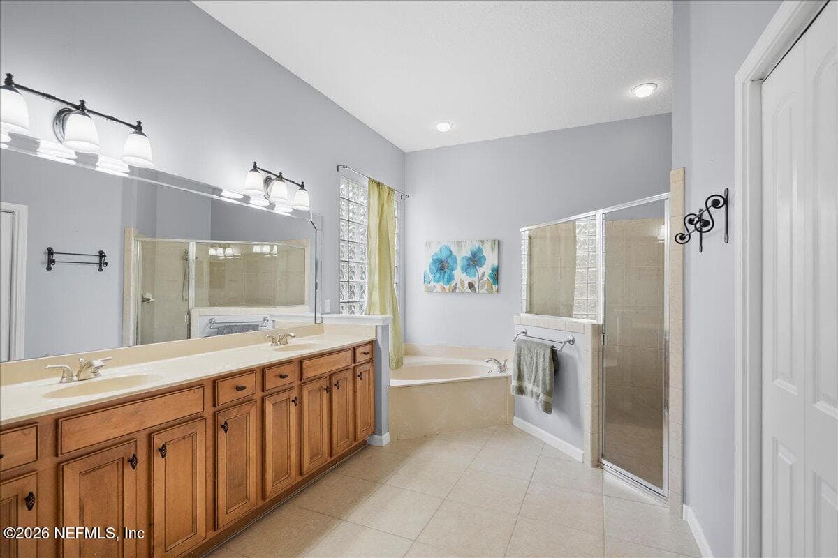 Photo 19 of 2470 COUNTRY SIDE Drive, Fleming Island, FL 32003