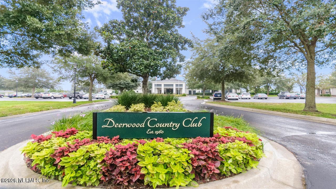 Membership is totally optonal. Clubhouse and pool totally updated. — 7805 DEERWOOD POINT Court 1402, Jacksonville, FL 32256