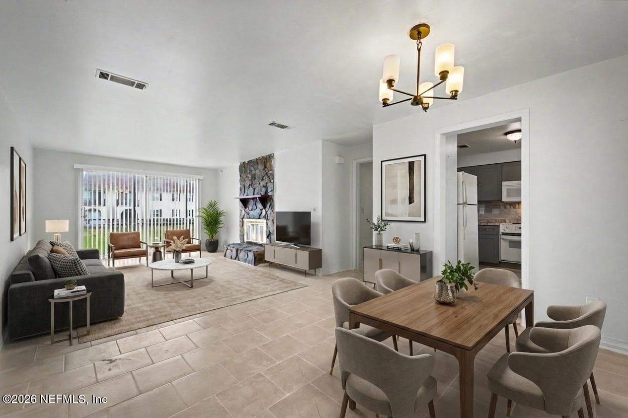 Virtually Staged — 1540 EL PRADO Road 4, Jacksonville, FL 32216