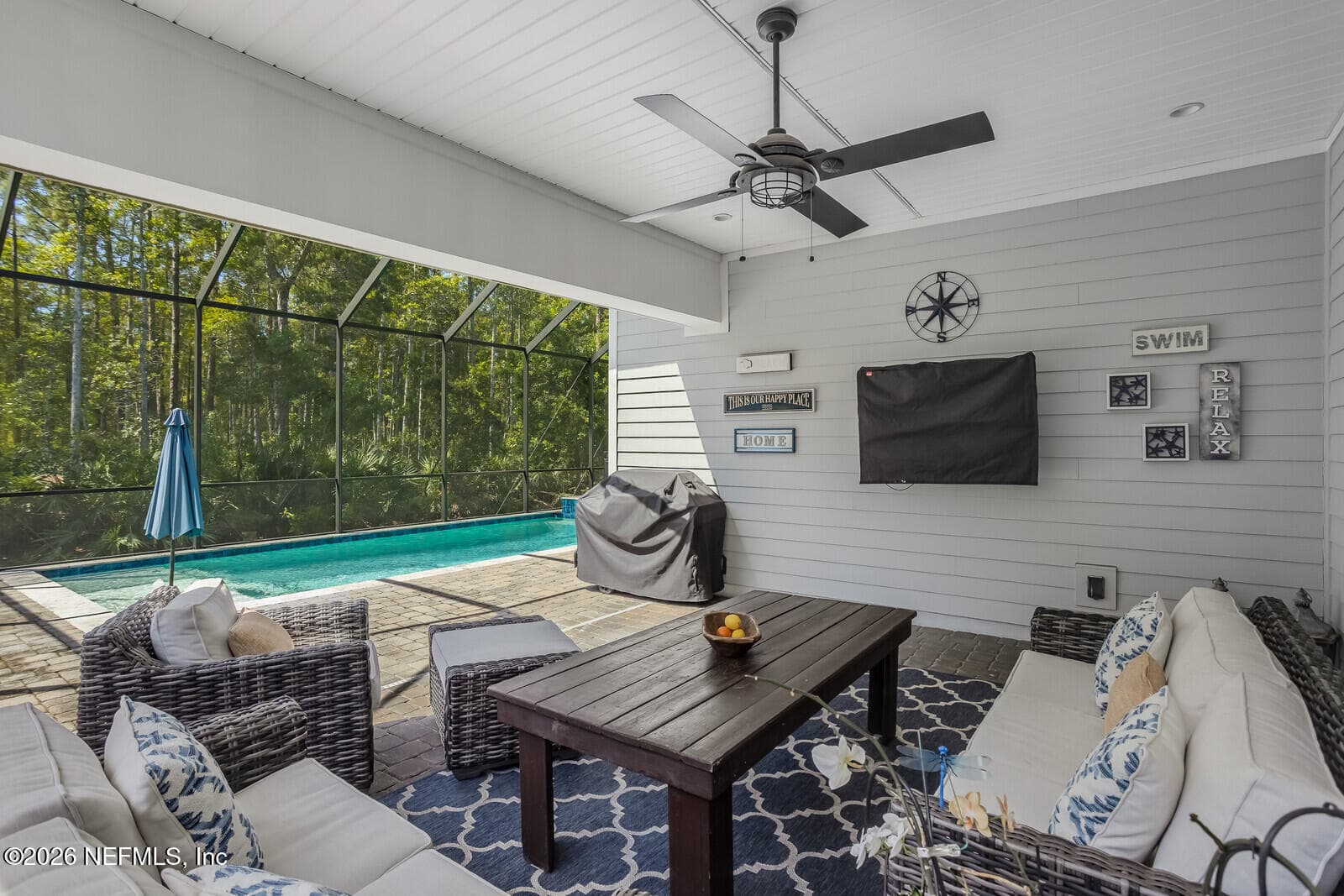 Outdoor living area with privacy half wall — 180 PALM ISLAND Way, Ponte Vedra, FL 32081