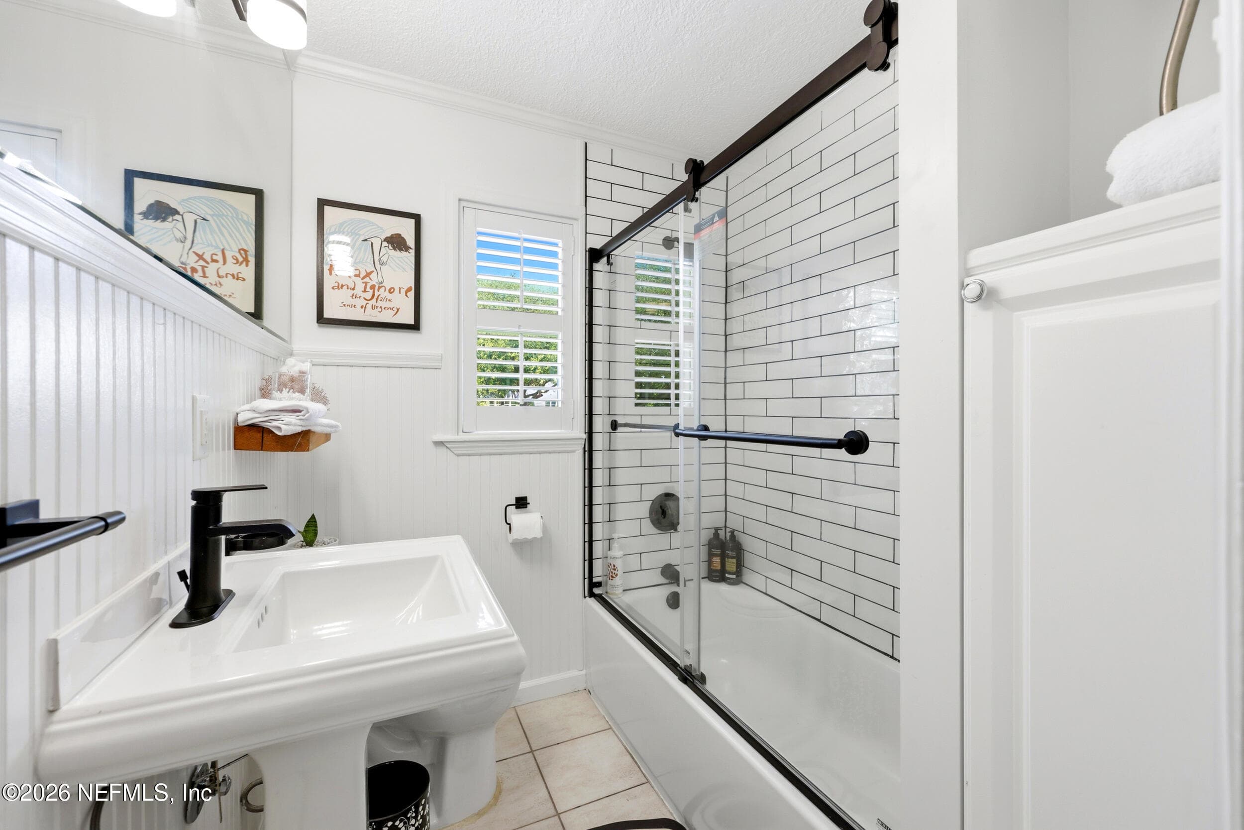 Fully Renovated! — 255 SHERRY Drive, Atlantic Beach, FL 32233