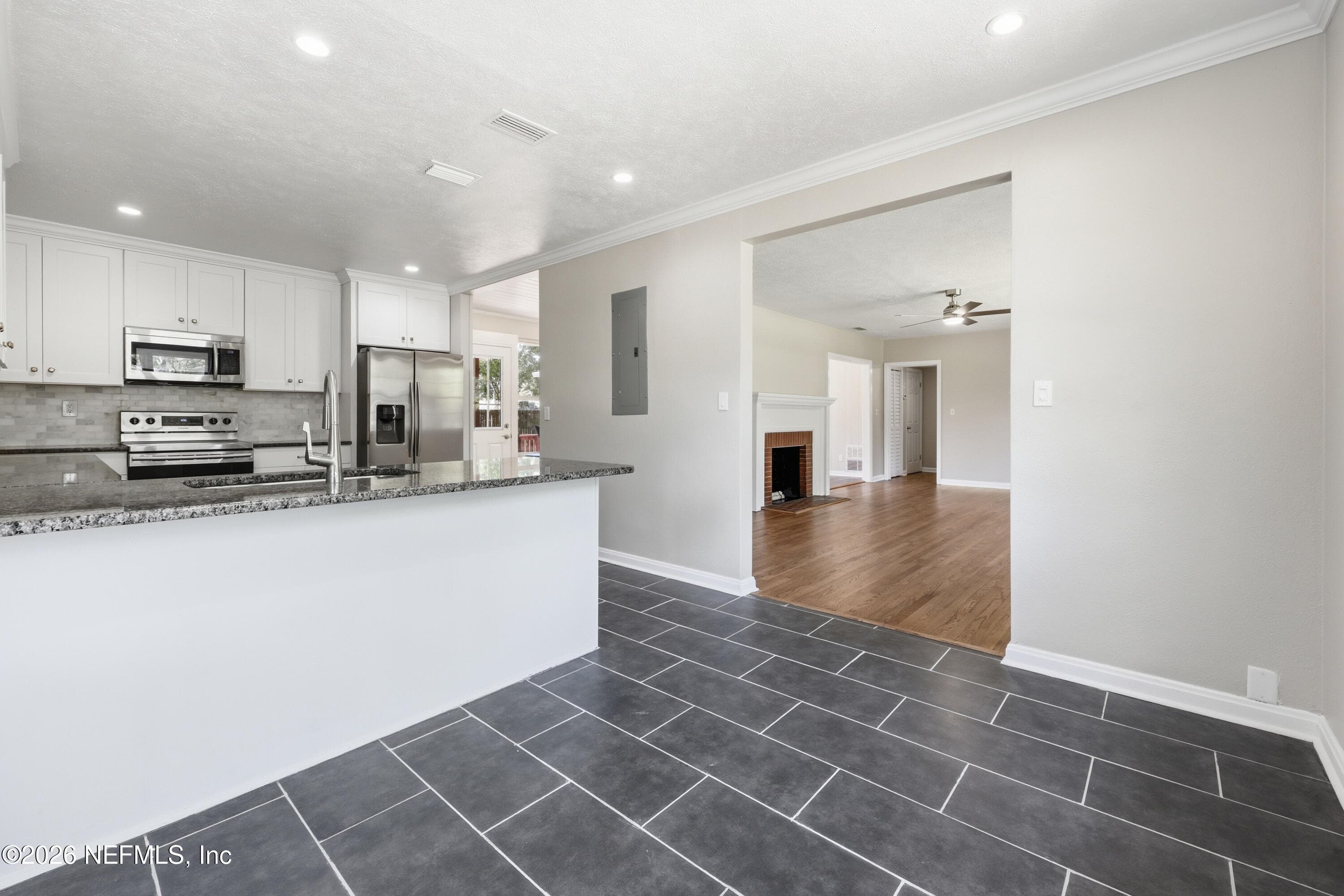Photo 19 of 1118 MONTICELLO Road, Jacksonville, FL 32207