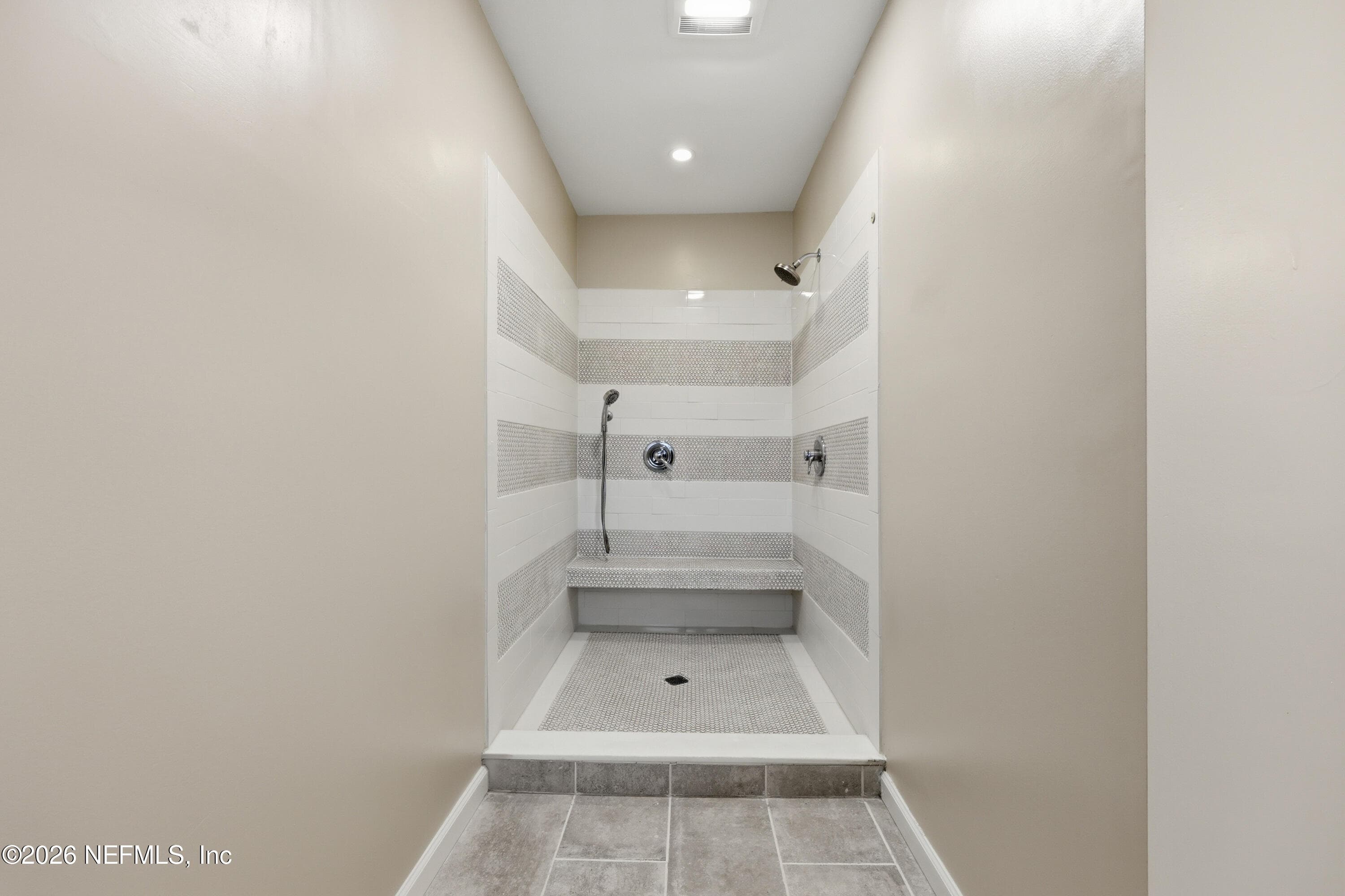Photo 13 of 1118 MONTICELLO Road, Jacksonville, FL 32207