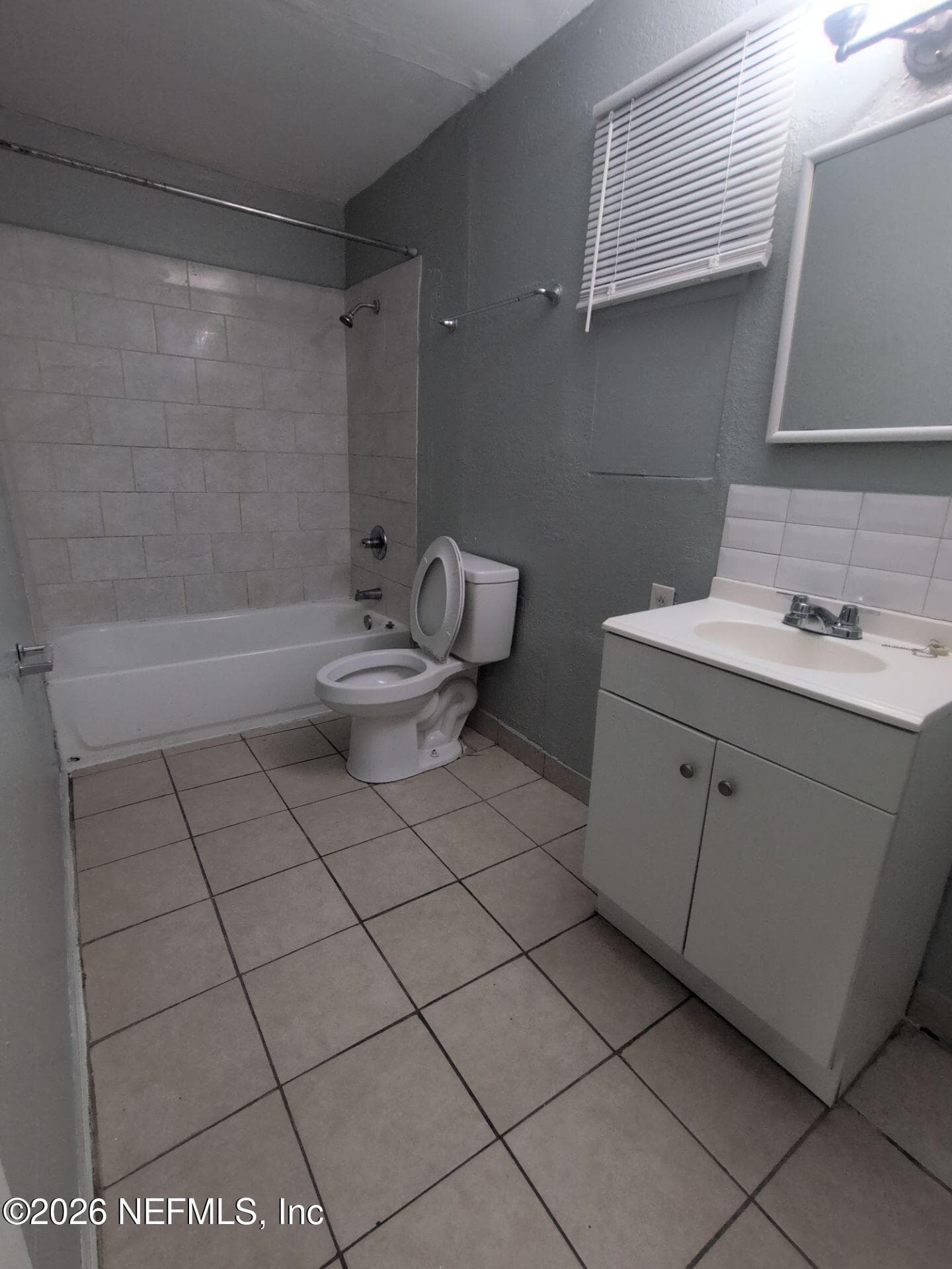 Photo 4 of 2092 BENEDICT Road, Jacksonville, FL 32209