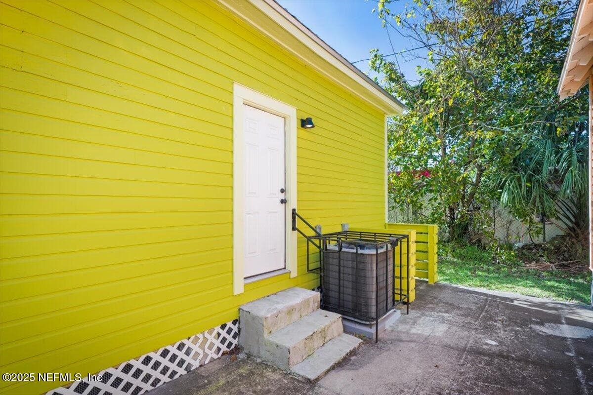 Photo 5 of 1946 REDELL Street, Jacksonville, FL 32206