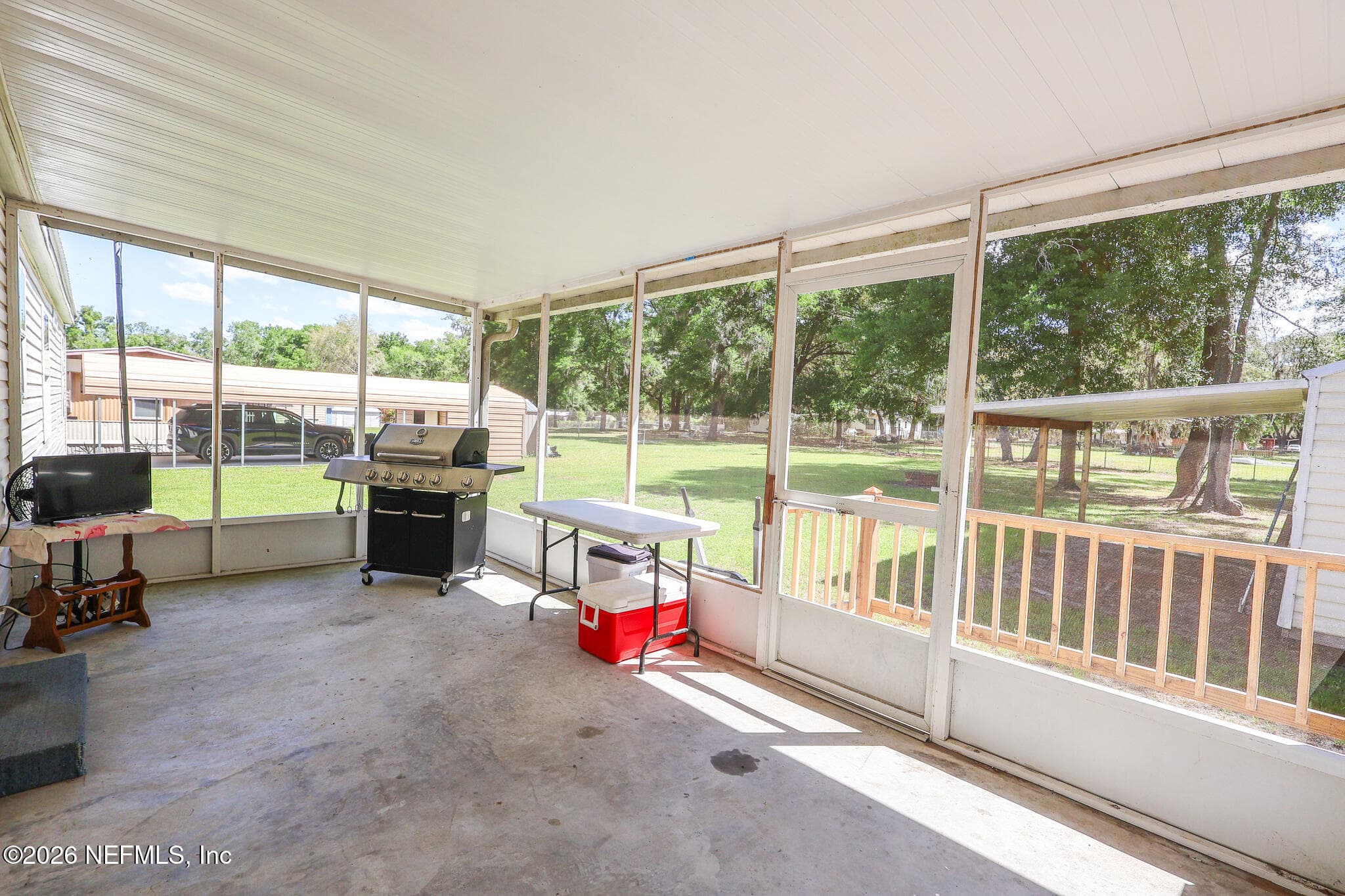 Photo 38 of 124 IDLEWOOD ACRES Lane, Pomona Park, FL 32181