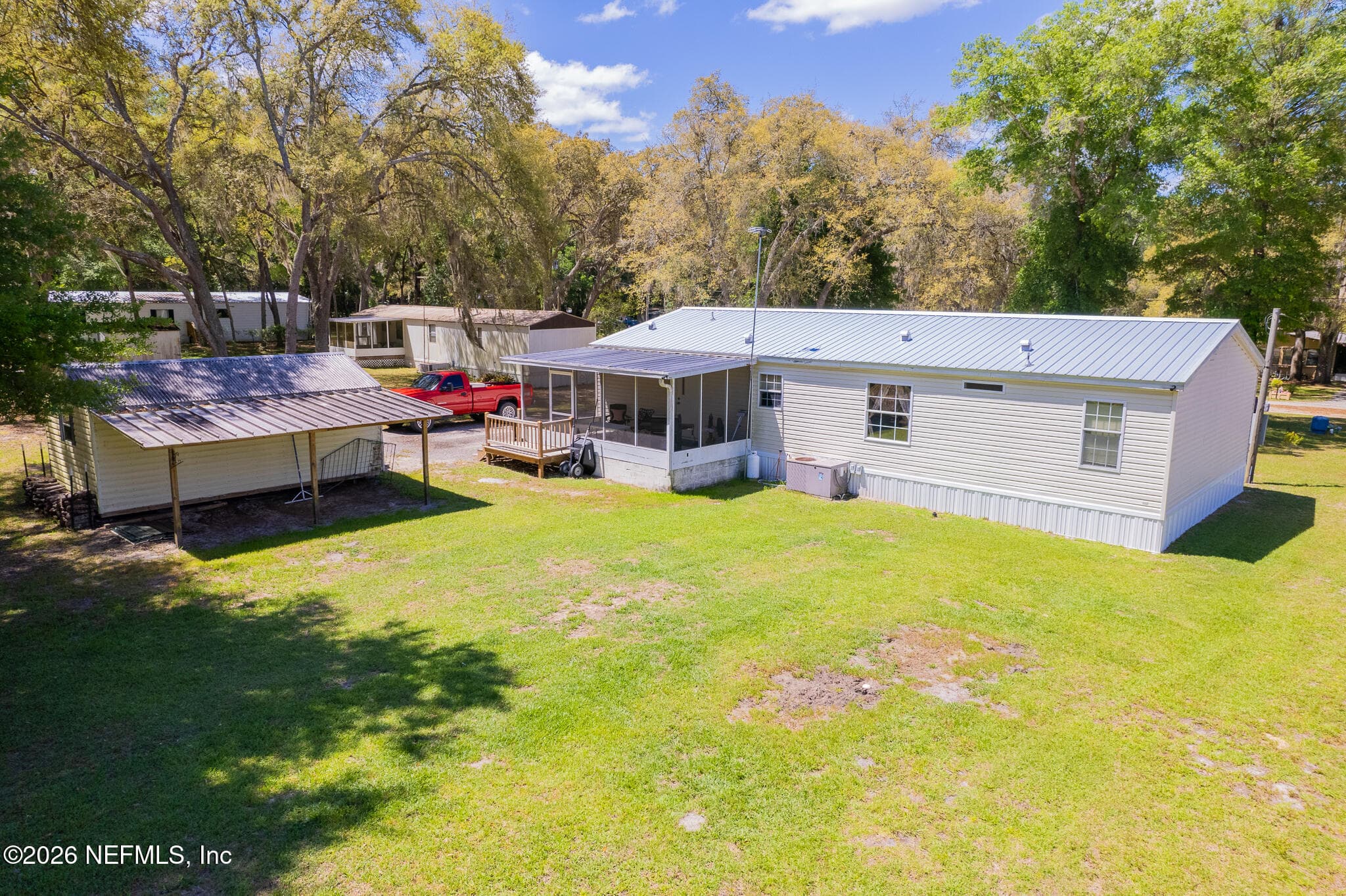Photo 7 of 124 IDLEWOOD ACRES Lane, Pomona Park, FL 32181