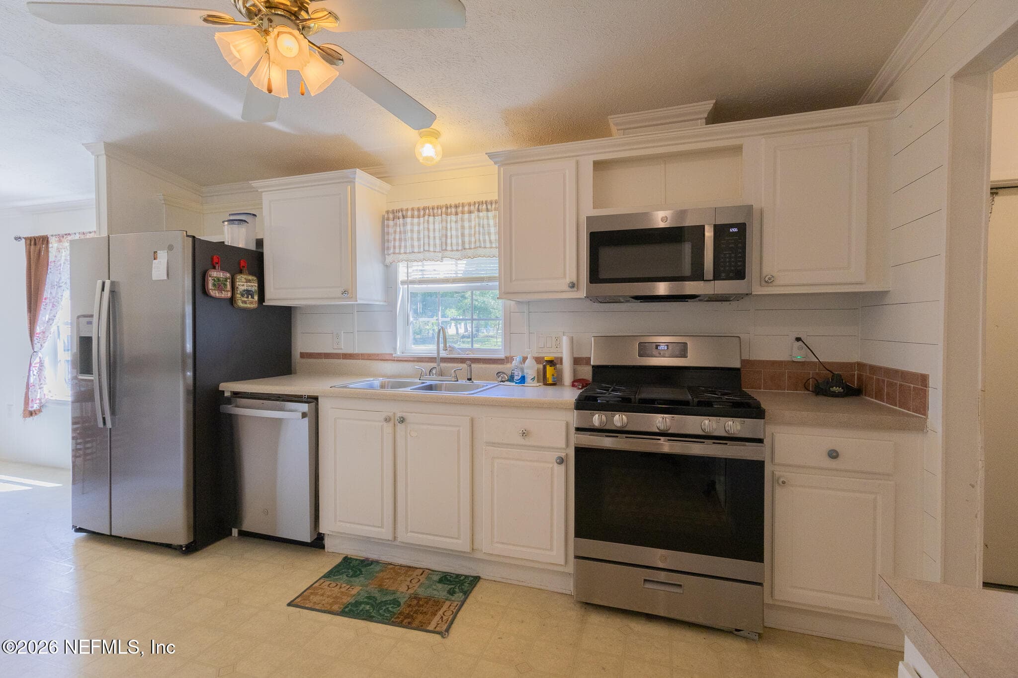 Photo 17 of 124 IDLEWOOD ACRES Lane, Pomona Park, FL 32181