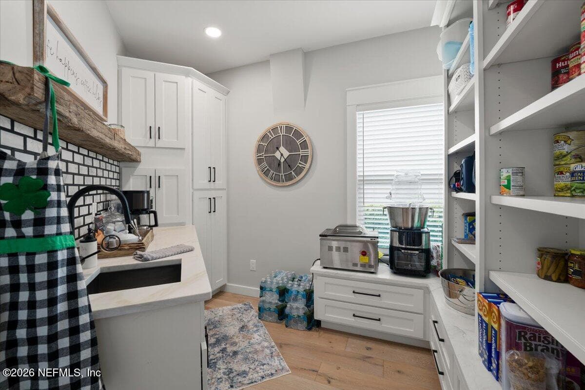 Photo 17 of 9136 HECKSCHER Drive, Jacksonville, FL 32226