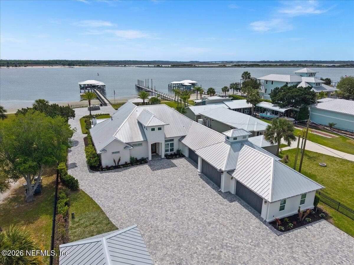 Photo 4 of 9136 HECKSCHER Drive, Jacksonville, FL 32226