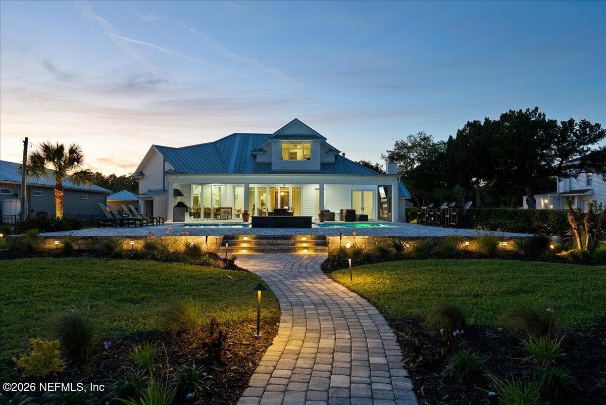 Photo 5 of 9136 HECKSCHER Drive, Jacksonville, FL 32226