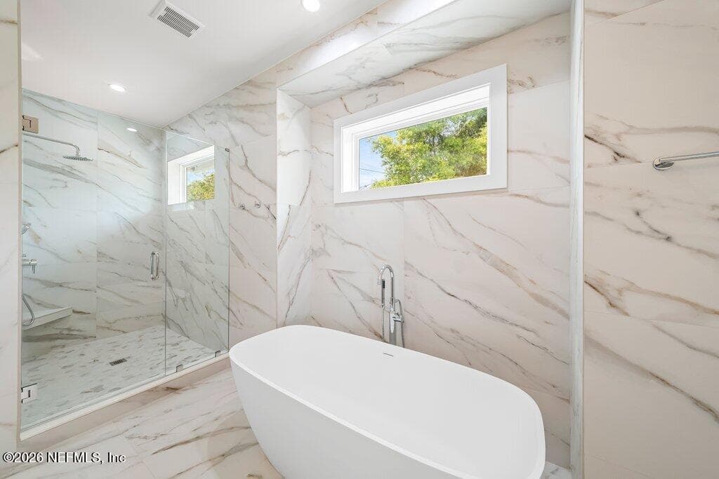 large primary bathroom with separate tub — 397 PLAZA, Atlantic Beach, FL 32233