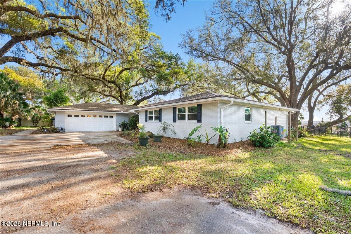 Photo 7 of 85316 AVANT Road, Yulee, FL 32097