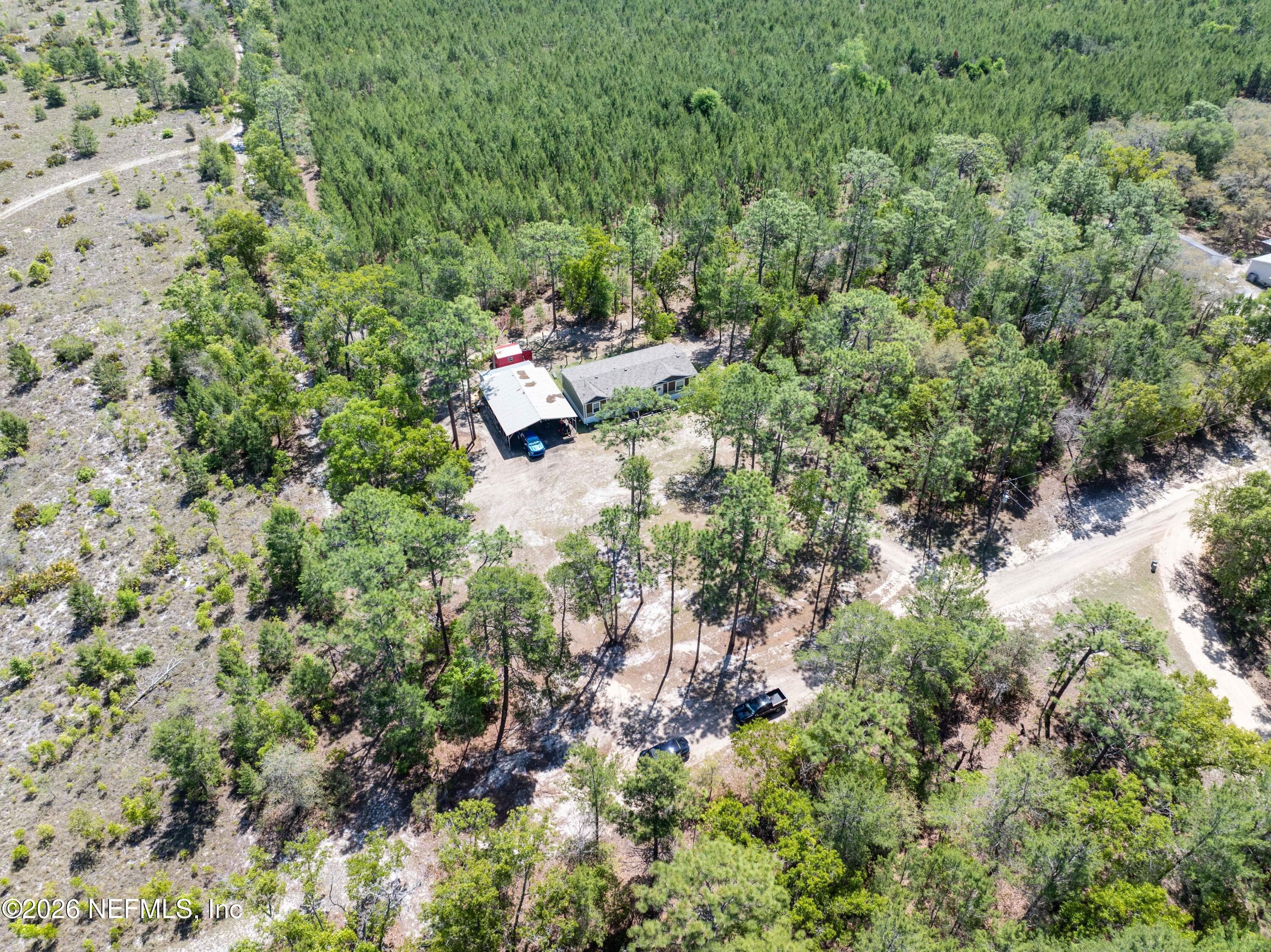 Photo 17 of 221 MAGNOLIA Road, Hawthorne, FL 32640
