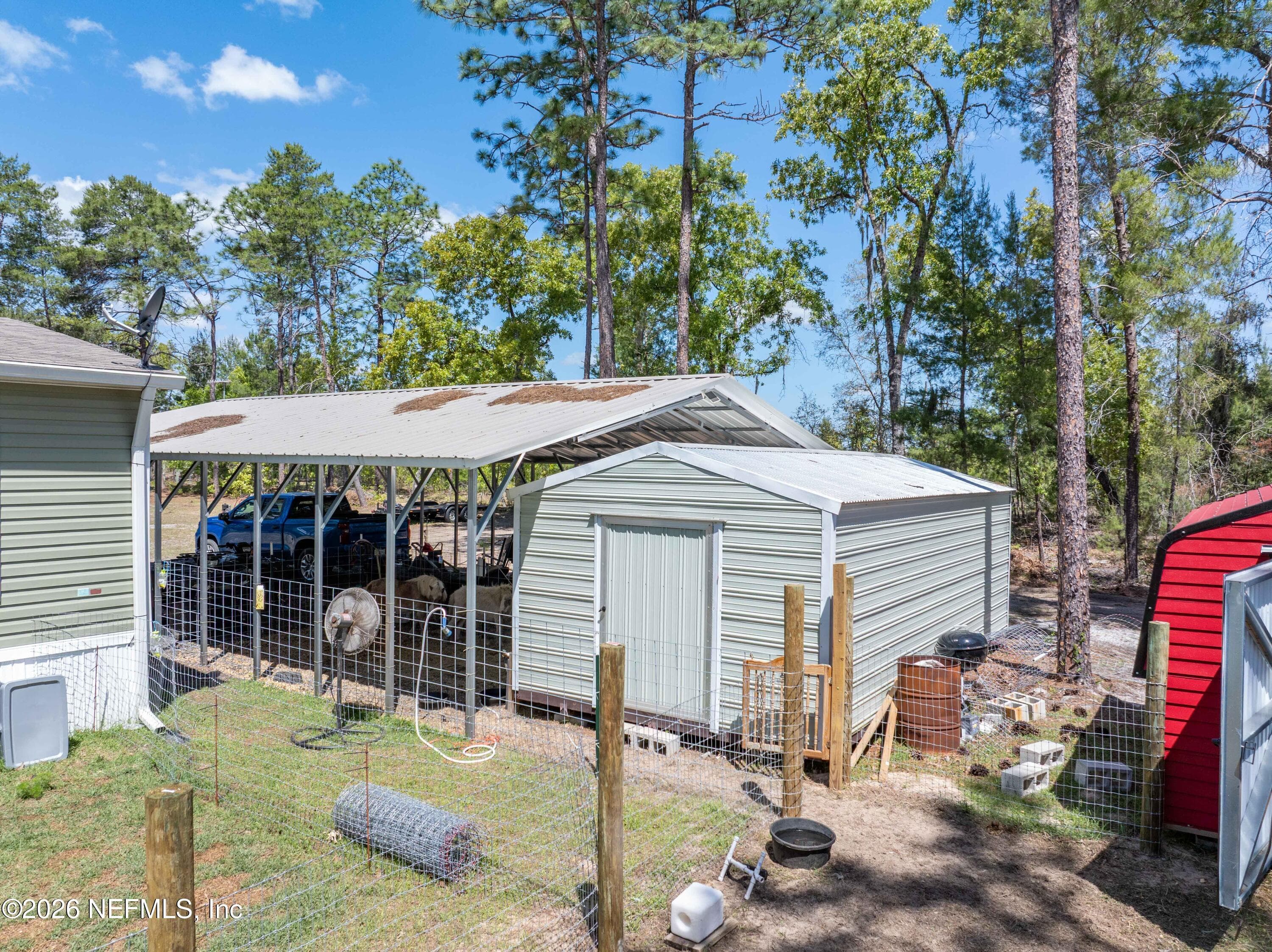 Photo 11 of 221 MAGNOLIA Road, Hawthorne, FL 32640