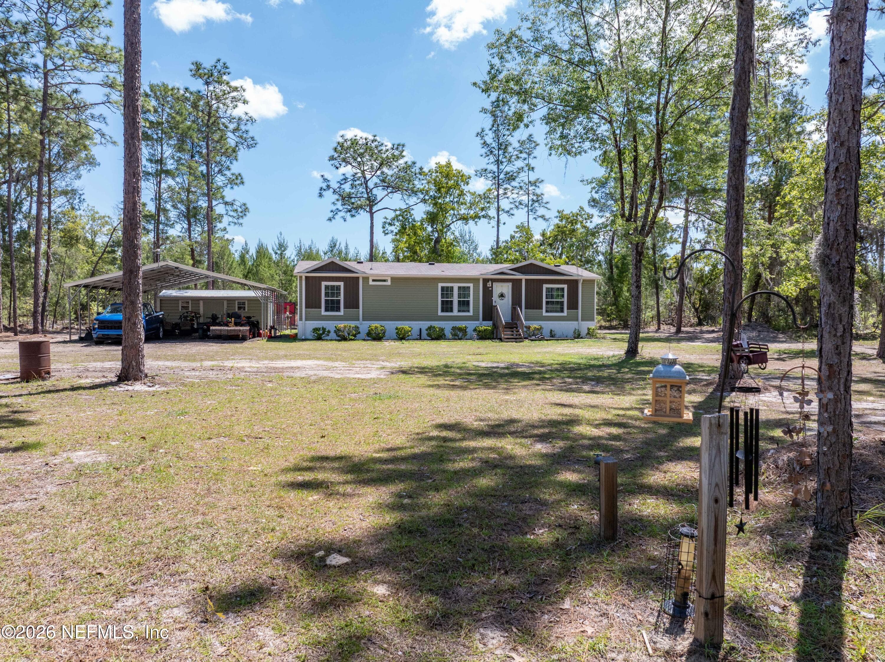 Photo 23 of 221 MAGNOLIA Road, Hawthorne, FL 32640