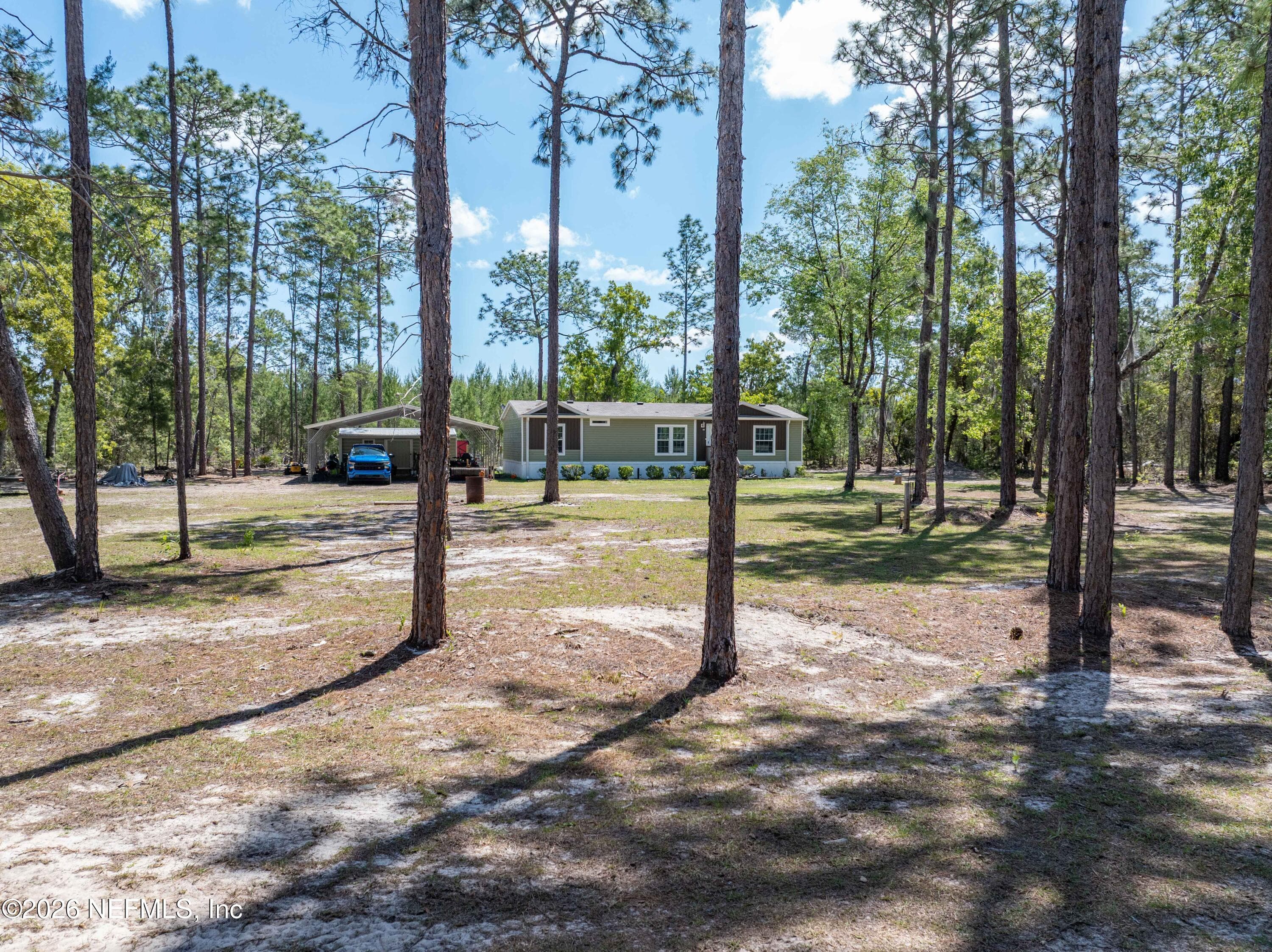 Photo 25 of 221 MAGNOLIA Road, Hawthorne, FL 32640