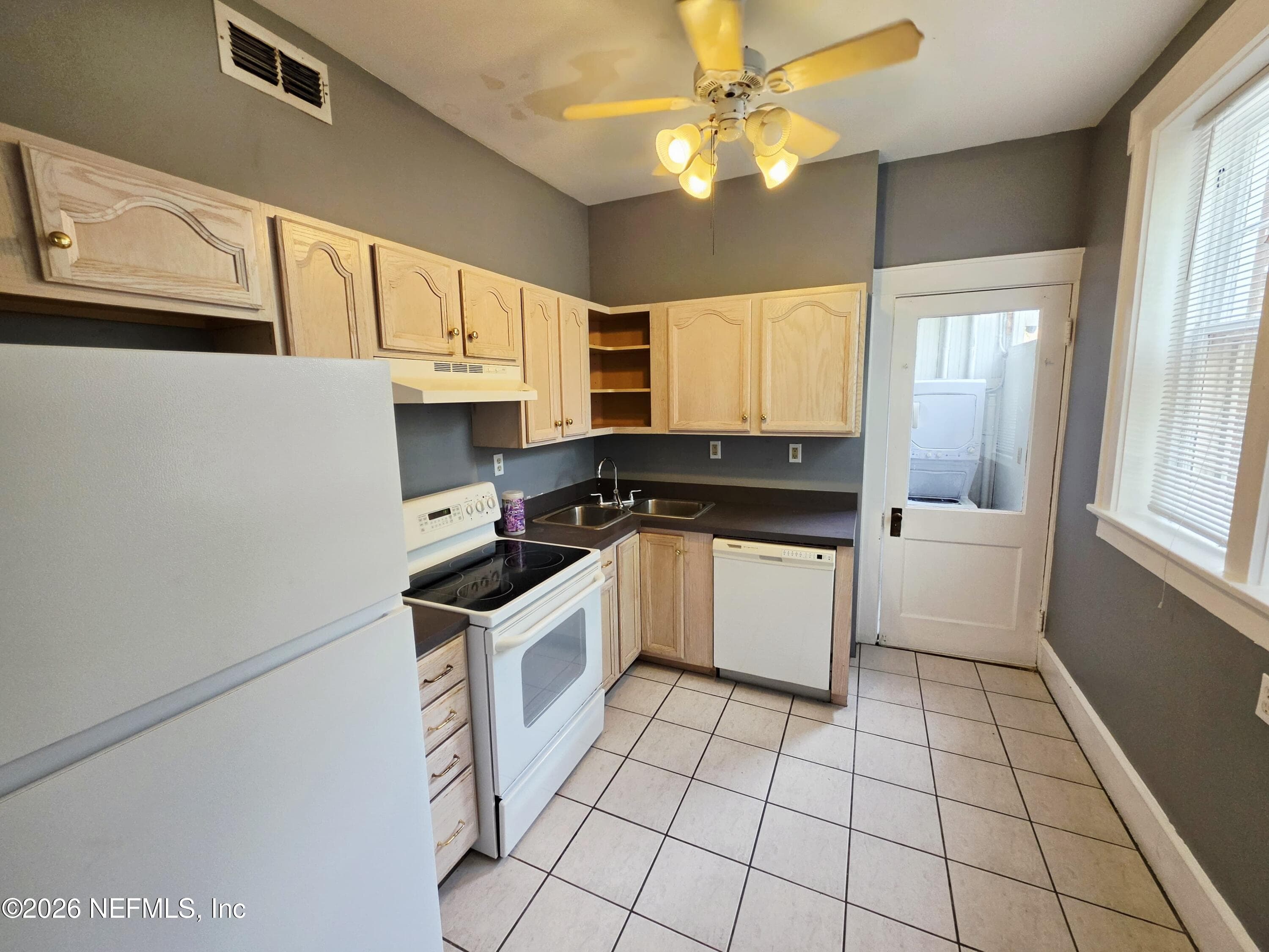 Photo 10 of 146 6TH Street, Jacksonville, FL 32206