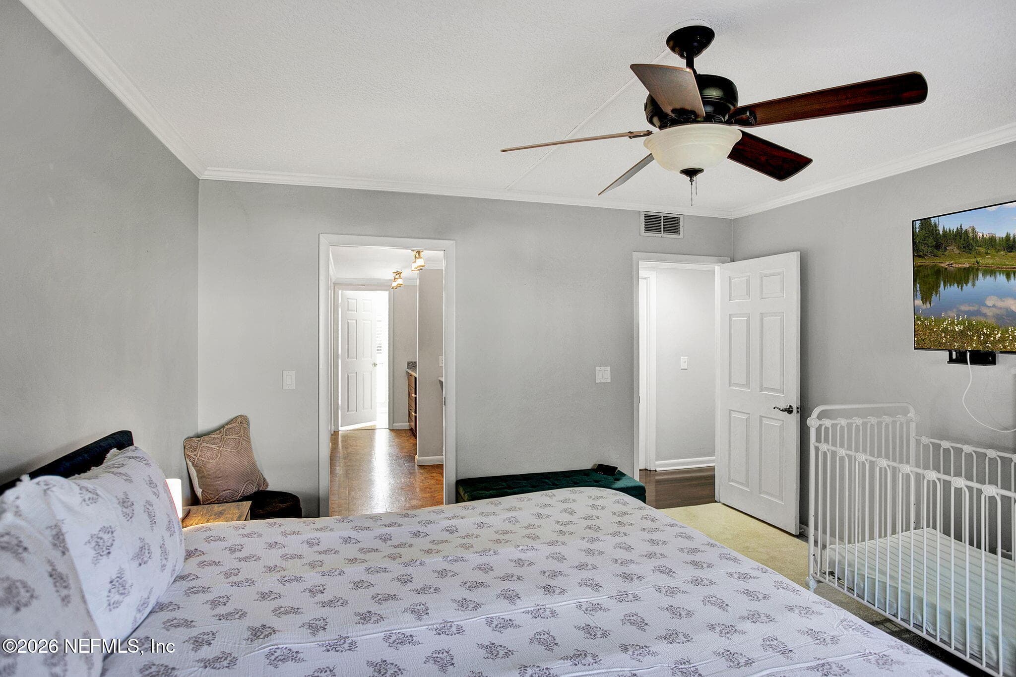 Photo 10 of 10105 S LEISURE Lane 3, Jacksonville, FL 32256
