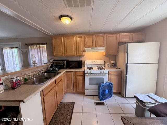 Photo 14 of 94273 DUCK LAKE Drive, Fernandina Beach, FL 32034